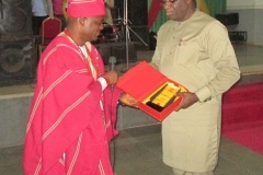 Presentation of souvenir to HE Executive Governor of Ekiti State, Dr. J.K. Fayemi, oon